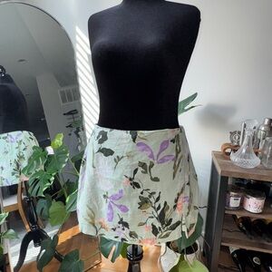 Abercrombie Linen Floral Mini Skort